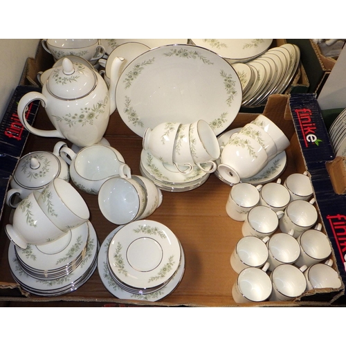 173 - A large qty of Wedgwood Westbury tea and dinner ware (3)