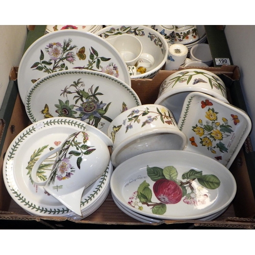 190 - A large qty of Botanic Garden Portmeirion table ware (2)