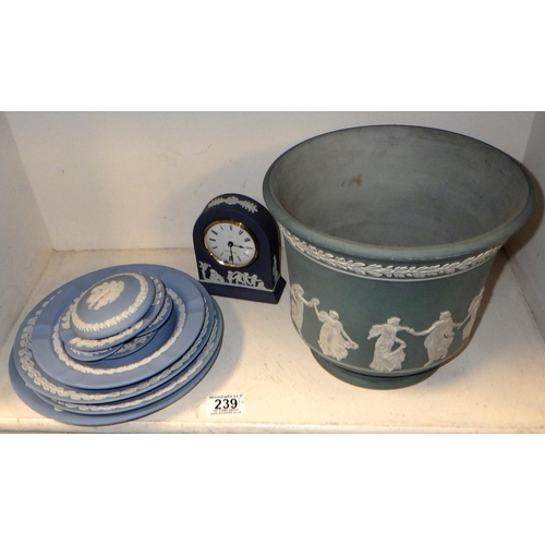 239 - A group of 7 pieces of blue Wedgwood Jasperware to inc a clock together with a Henley jardiniere AF ... 