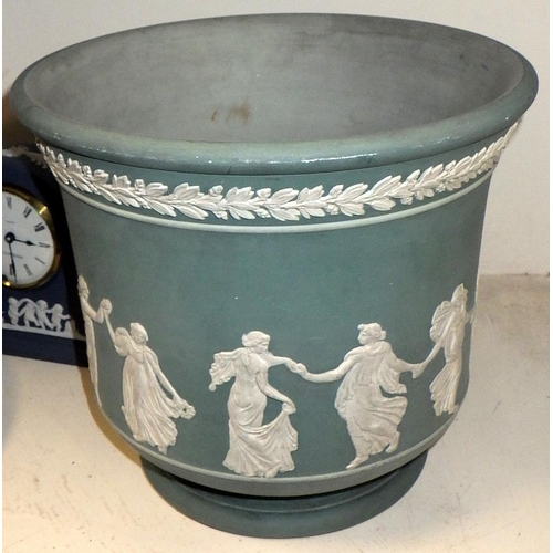 239 - A group of 7 pieces of blue Wedgwood Jasperware to inc a clock together with a Henley jardiniere AF ... 