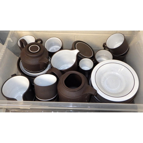 295 - A qty of Hornsea table ware together with a set of 12 wine glasses and a large oval plate