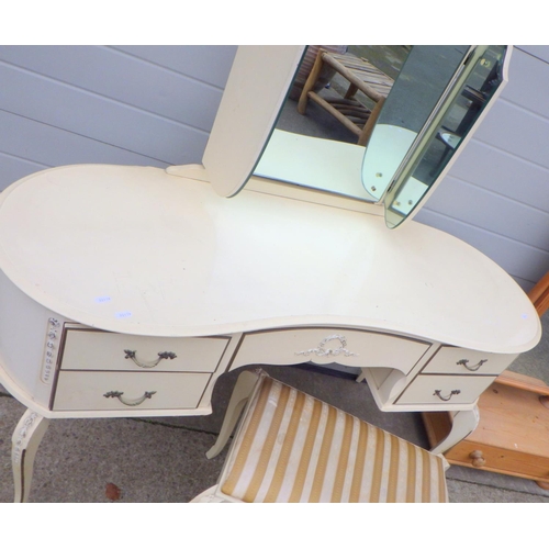 653 - A cream painted dressing table and stool together with a pine cheval mirror (3)