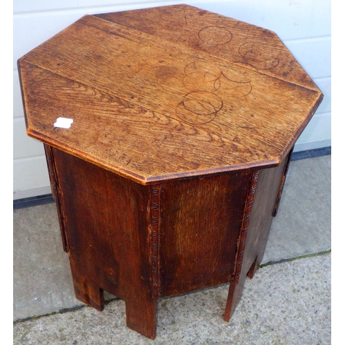 713 - A painted two door pine dresser base together with a plate rack, pine hanging shelf & a barleytwist ... 