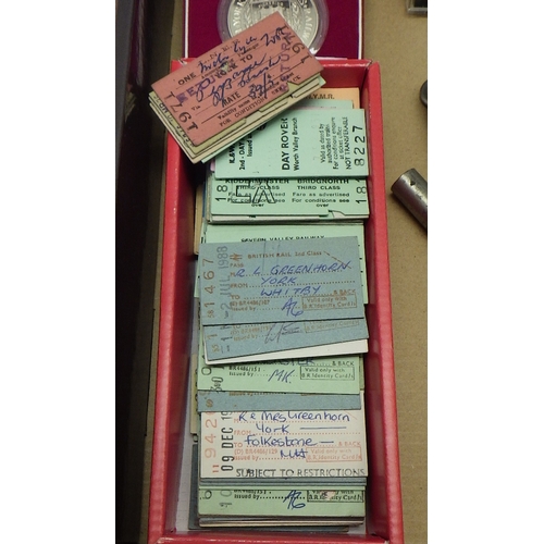 311 - Railways interest: carriage keys, journey tickets incl LNER British Rail and Severn Valley Railway, ... 