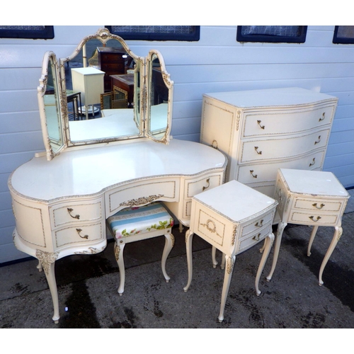 760 - A cream painted kidney shaped dressing table, chest of drawers, pair bedside tables & stool (5), a/f... 