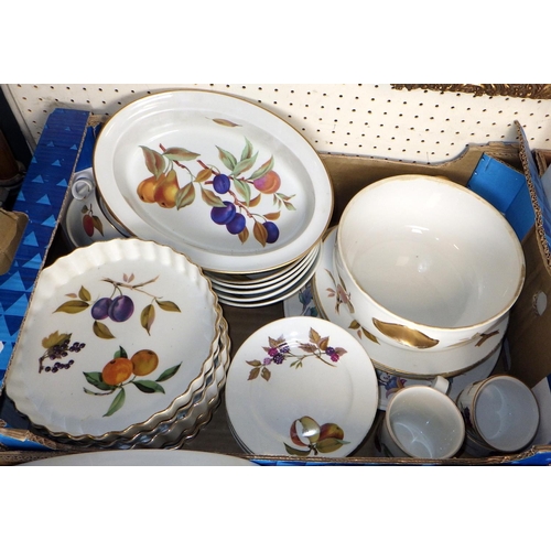 61 - Two boxes of Royal Worcester Evesham table ware (2)