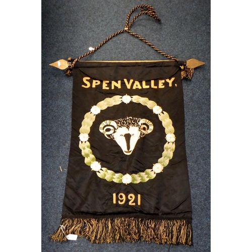 78 - A Spen Valley 1921 embroidered banner 80 x 100cm