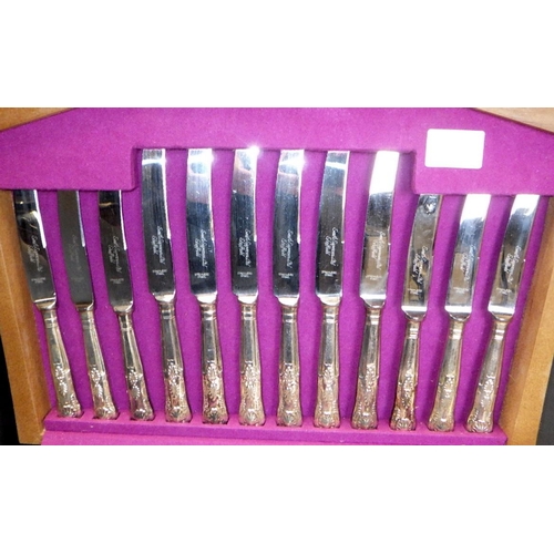127 - A qty of Kings Pattern silver plated cutlery