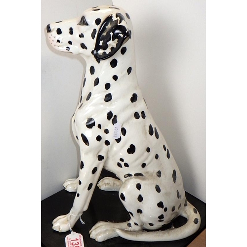 139 - A Beswick Dalmation 2271, af small chip to nail