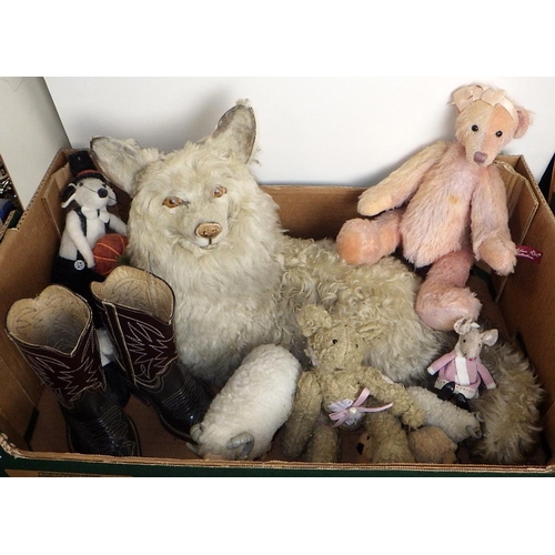 192 - A group of misc soft toys etc