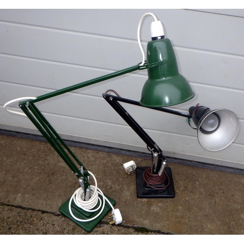 897 - Two angle poise lamps, green & black