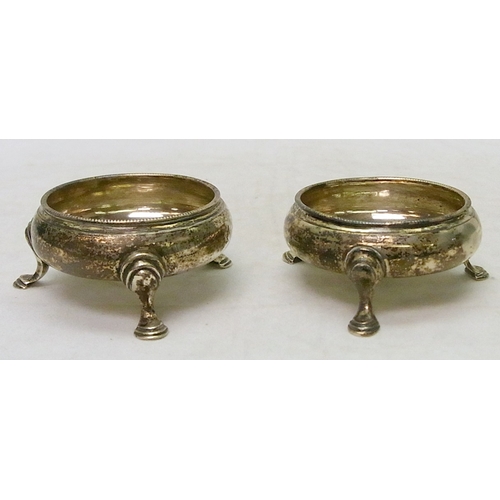3 - A pair of George III silver cauldron salts, John Muns, London 1763.  Each 63mm across bowl / 95g