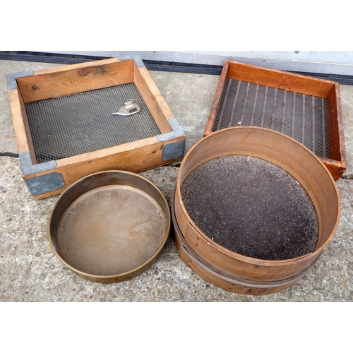 890 - Three sieves and a brass pan (4)