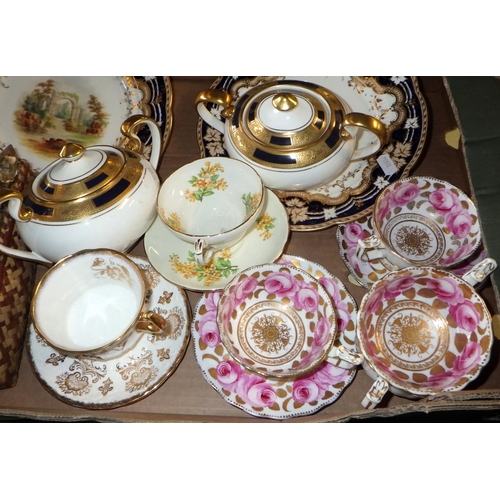 42 - A qty of misc ceramics to inc a Paragon Golden Glory cup & saucer, cabinet plates etc