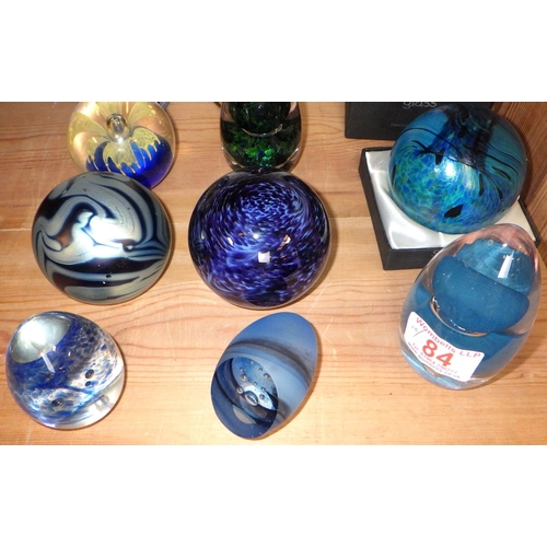 84 - A group of 10 misc paperweights to inc Selkirk etc