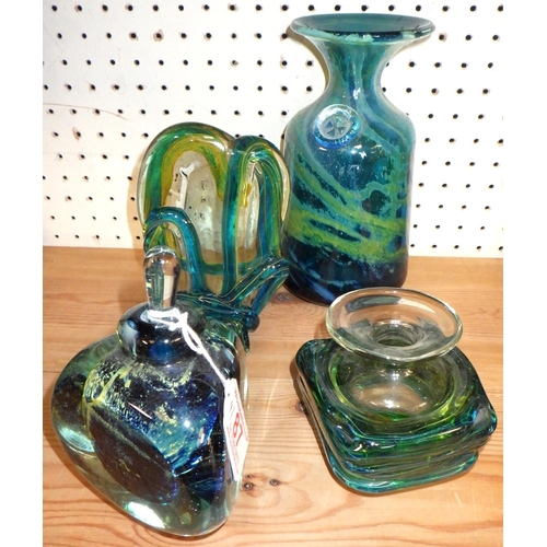 87 - A Mdina scent bottle and two vases together with an unmarked glass knot sculpture (4)