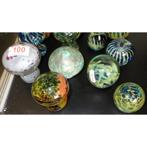 100 - A group of 15 mainly Mdina glass paperweights