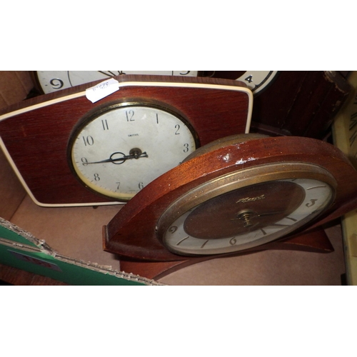 159 - A group of five mid-century mantle clocks