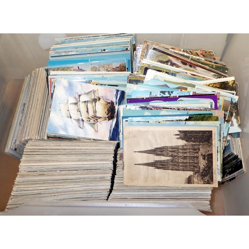 167 - A large qty of misc postcards (6)