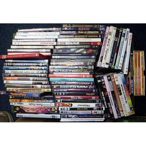 216 - A large qty of Dvds (qty)