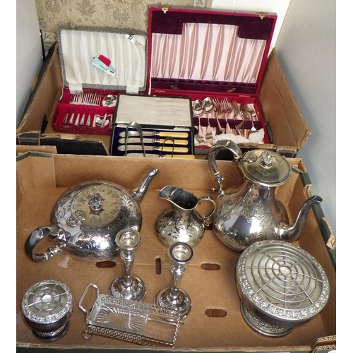 255 - A qty of misc silver plate, loaded silver candlesticks etc (2)