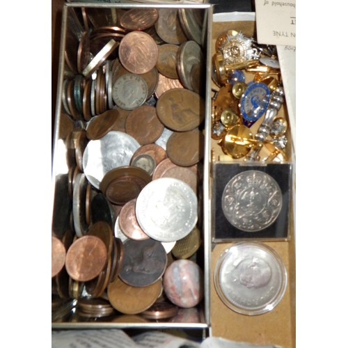 298 - A qty of misc collectables to inc coins, tickets etc