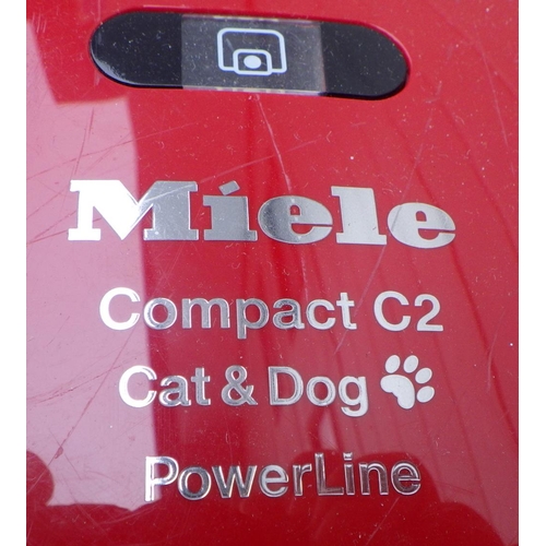 646 - A Miele compact C2 cat & dog vacuum cleaner