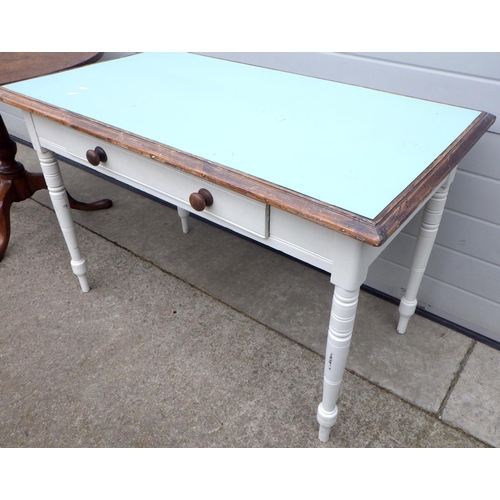 651 - A formica topped side table together with a tripod table, top fixed, leg repaired (a/f) (2)