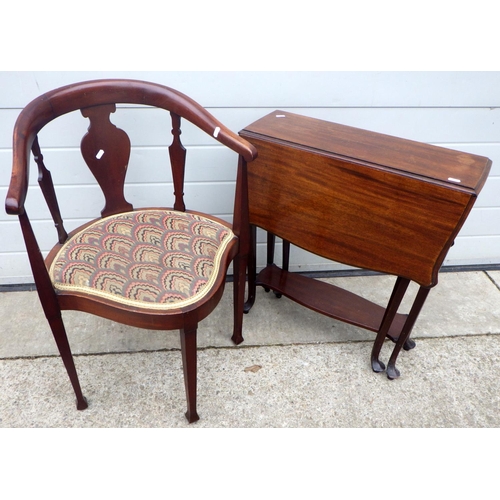 763 - An Edwardian Sutherland table together with a corner chair (2)