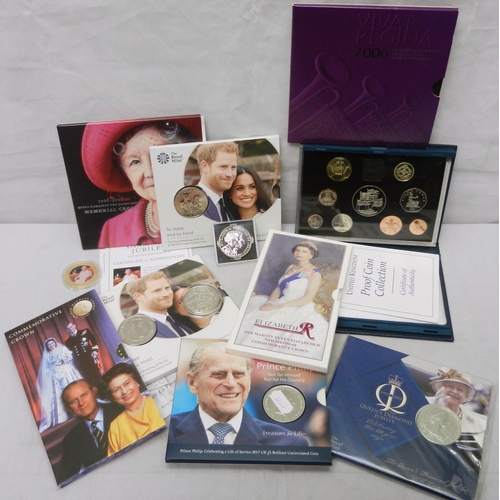 306 - A group of £5 commemorative coins etc, most Royal Mint issue and royal interest.