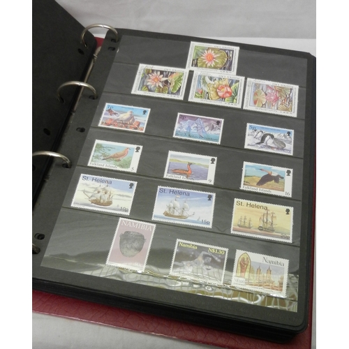 311 - An album of world stamps natural history interest incl birds, fish and flowers.