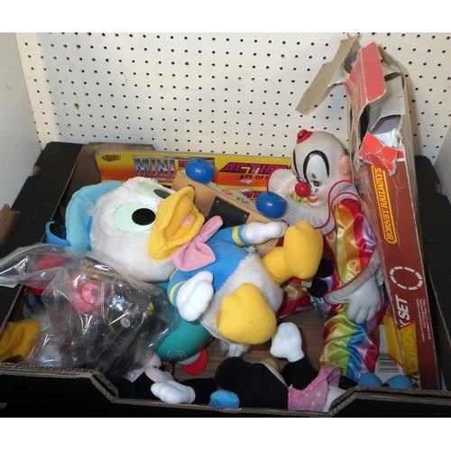 268 - A qty of toys and games etc