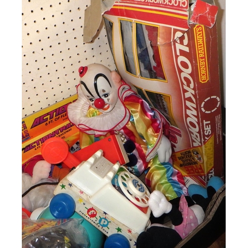 268 - A qty of toys and games etc