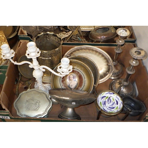 272 - A large qty of misc metal wares (3)