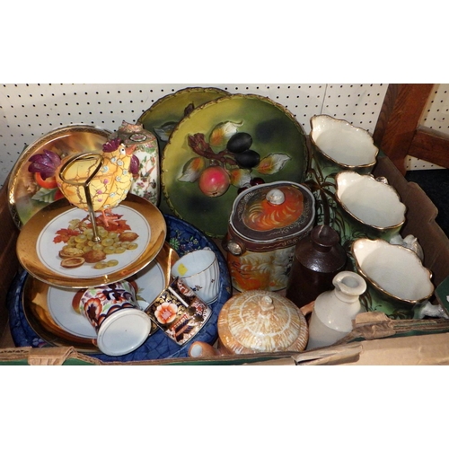 282 - A large qty of misc ceramics & collectables (5)