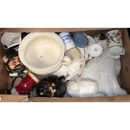 282 - A large qty of misc ceramics & collectables (5)