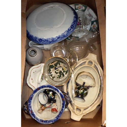 313 - A large qty of misc flat ware, ceramics & glass (4)