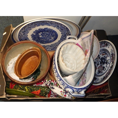 321 - A set of scales, cutlery, ceramics etc (4)