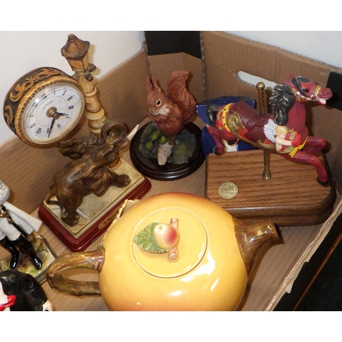 356 - A qty of misc collectables to inc Capodimonte soldiers etc