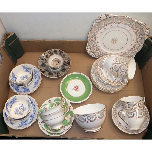 387 - A small group of misc cups & saucers