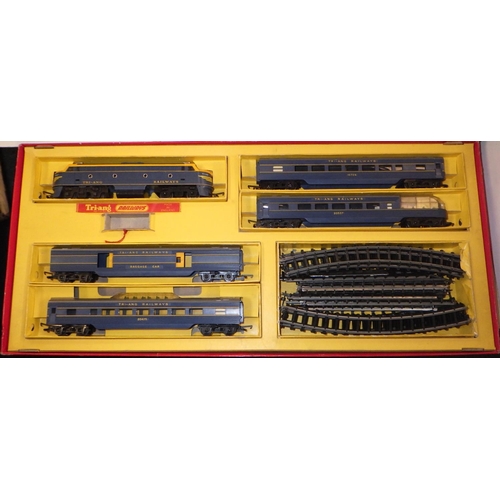 400 - A Tri-ang boxed train set