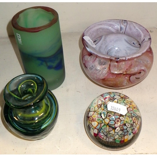 411 - A group of misc art glass to inc Mdina (6)