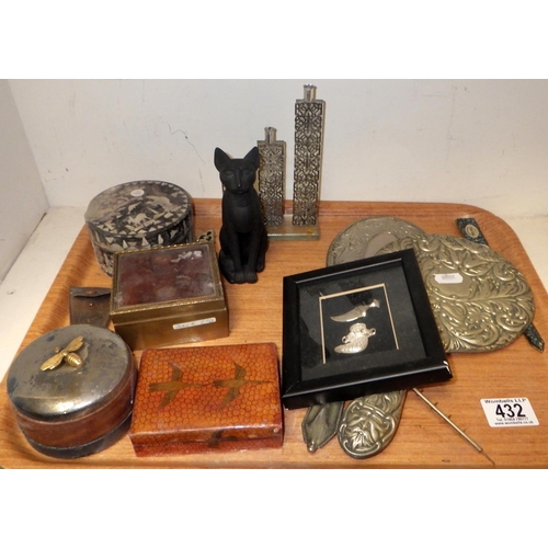 432 - A qty of misc collectables to inc a silver hand mirror etc
