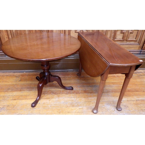 752 - A Geo III mahogany drop leaf dining table together with a mahogany tripod table (2) (a/f), ex Bootha... 