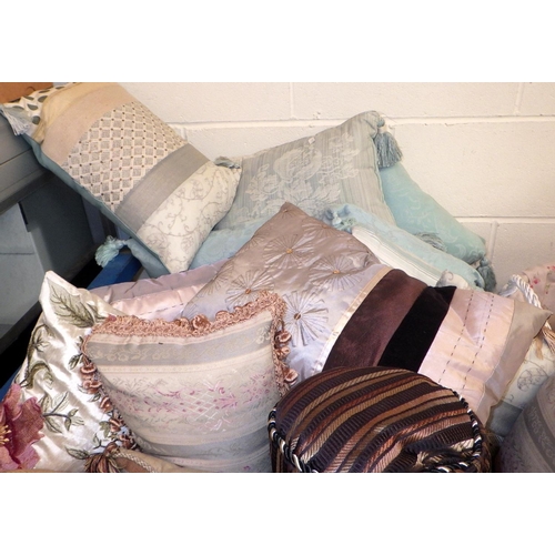 541 - A large qty of misc cushions, basket, lamp, soft toys etc