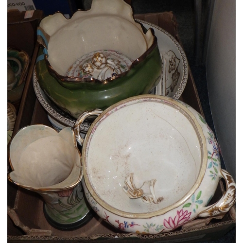 549 - A large qty of misc ceramics AF (4)