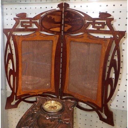 574 - An Art Nouveau clock and photo frame