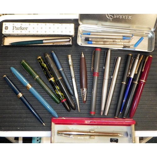 577 - A group of various pens including Parker and Sheaffer