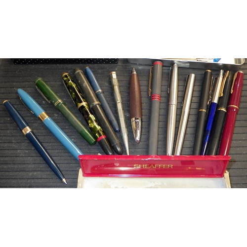 577 - A group of various pens including Parker and Sheaffer