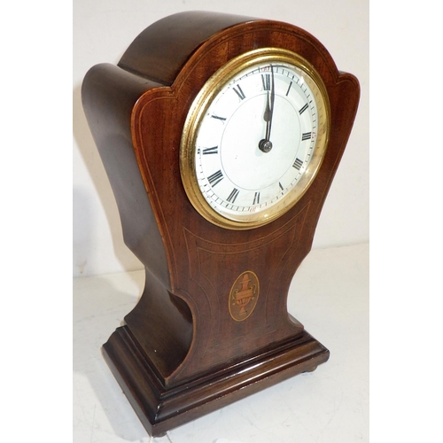 491 - An Edwardian inlaid mantle clock 25cm tall
